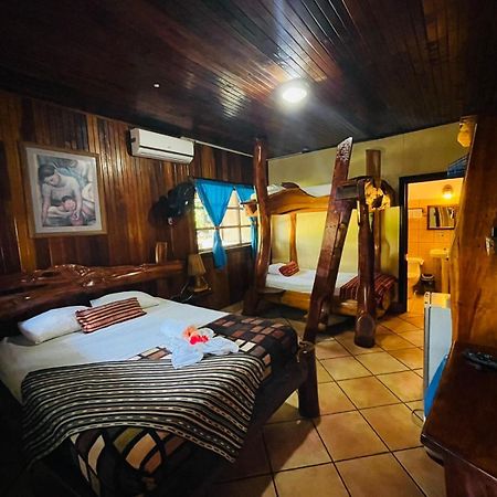 Hotel La Isla Inn Puerto Viejo de Talamanca Εξωτερικό φωτογραφία