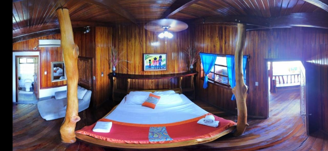 Hotel La Isla Inn Puerto Viejo de Talamanca Εξωτερικό φωτογραφία