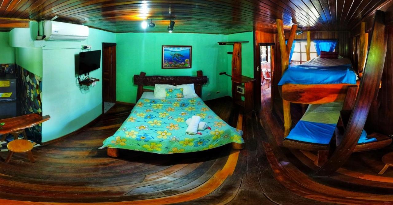 Hotel La Isla Inn Puerto Viejo de Talamanca Εξωτερικό φωτογραφία