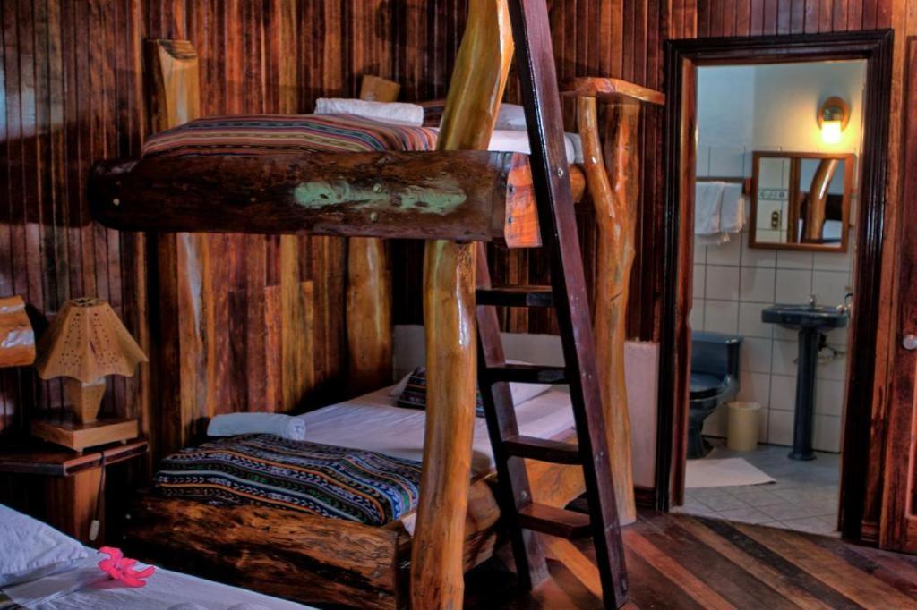 Hotel La Isla Inn Puerto Viejo de Talamanca Εξωτερικό φωτογραφία