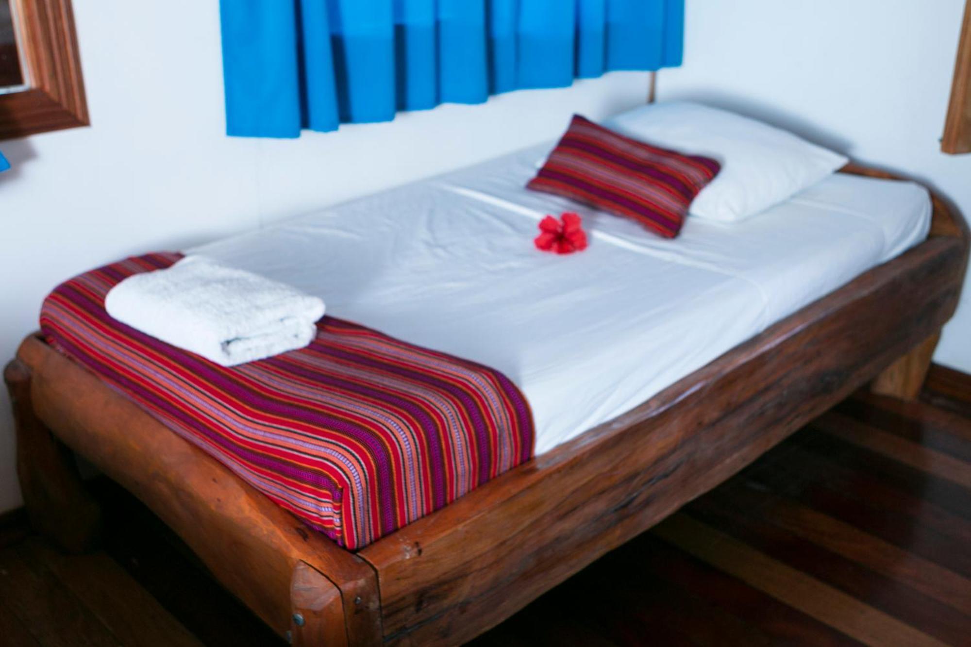 Hotel La Isla Inn Puerto Viejo de Talamanca Εξωτερικό φωτογραφία