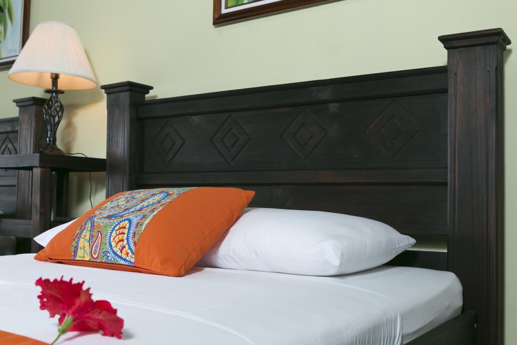 Hotel La Isla Inn Puerto Viejo de Talamanca Εξωτερικό φωτογραφία