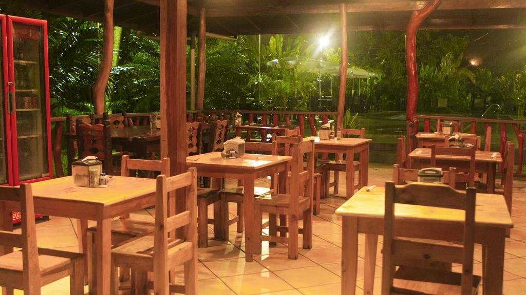 Hotel La Isla Inn Puerto Viejo de Talamanca Εξωτερικό φωτογραφία